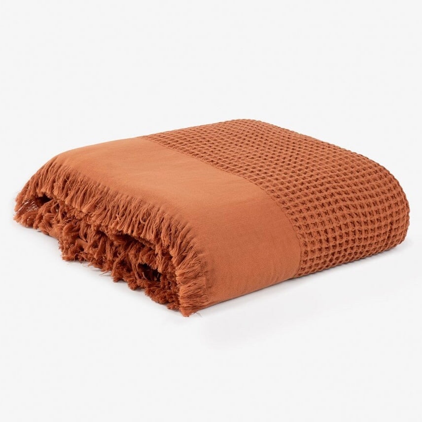 Yuki Waffle Weave King Blanket