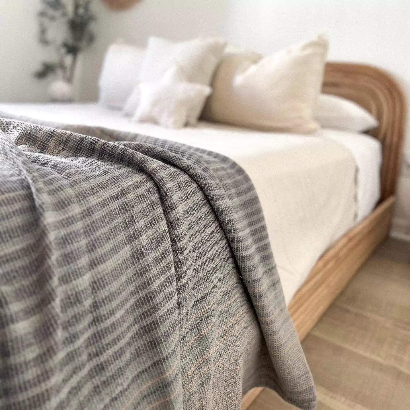 #style_blue-beige-blanket-only