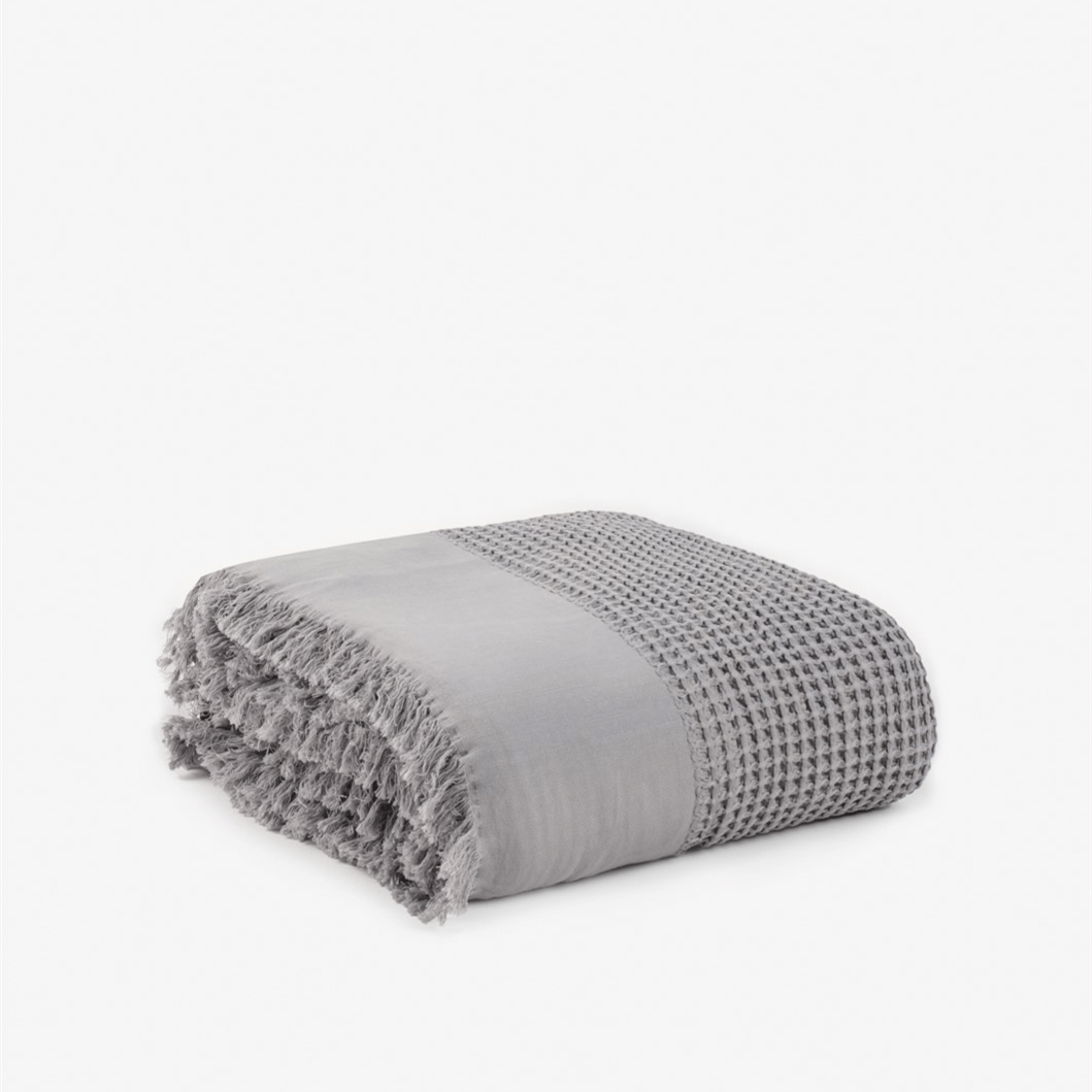Yuki Waffle Weave King Blanket
