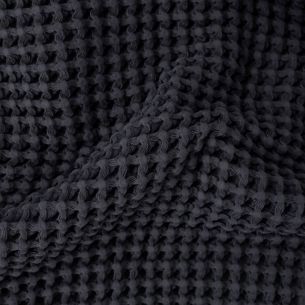 Yuki Waffle Weave King Blanket