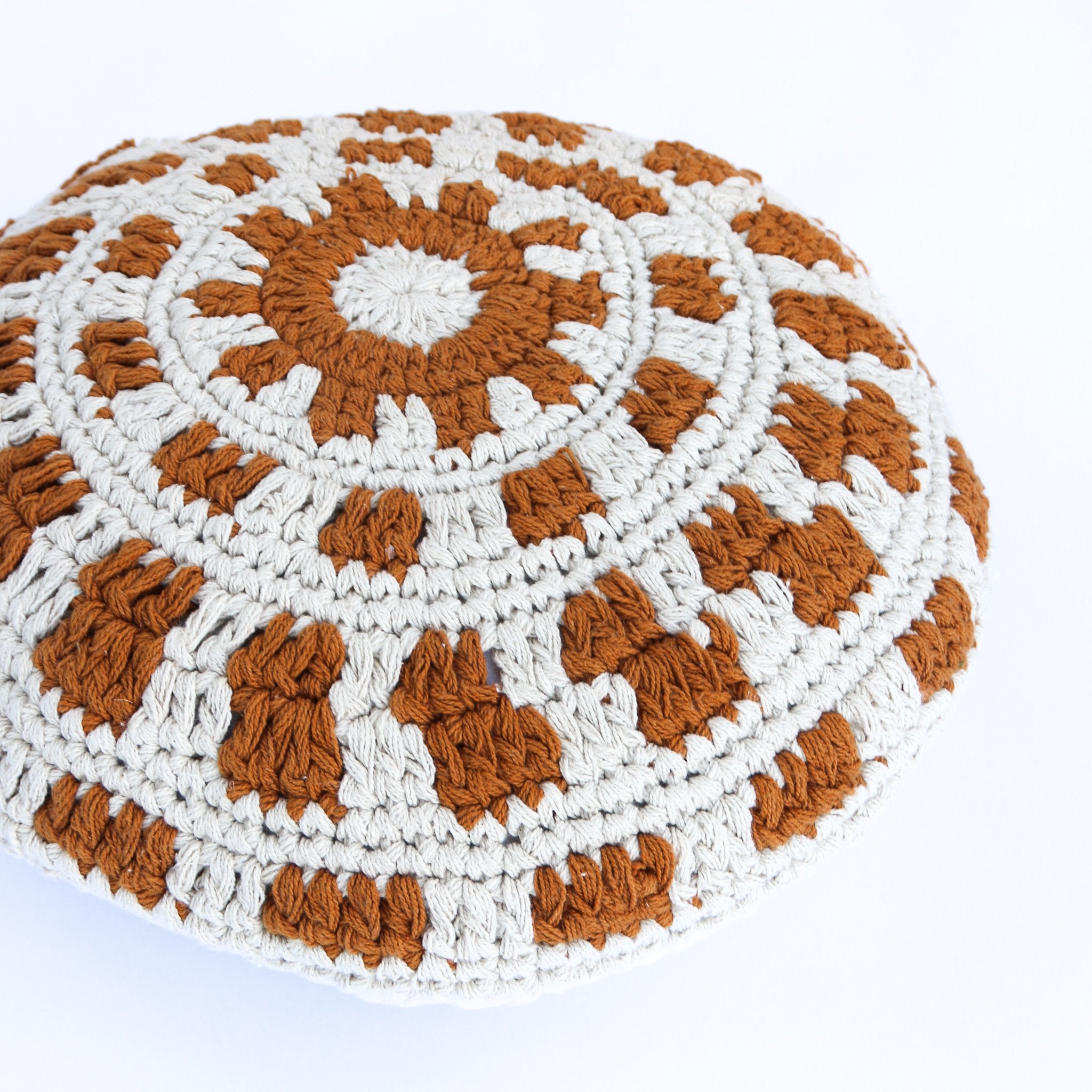 Nilo Round Throw Pillow - Theloomia