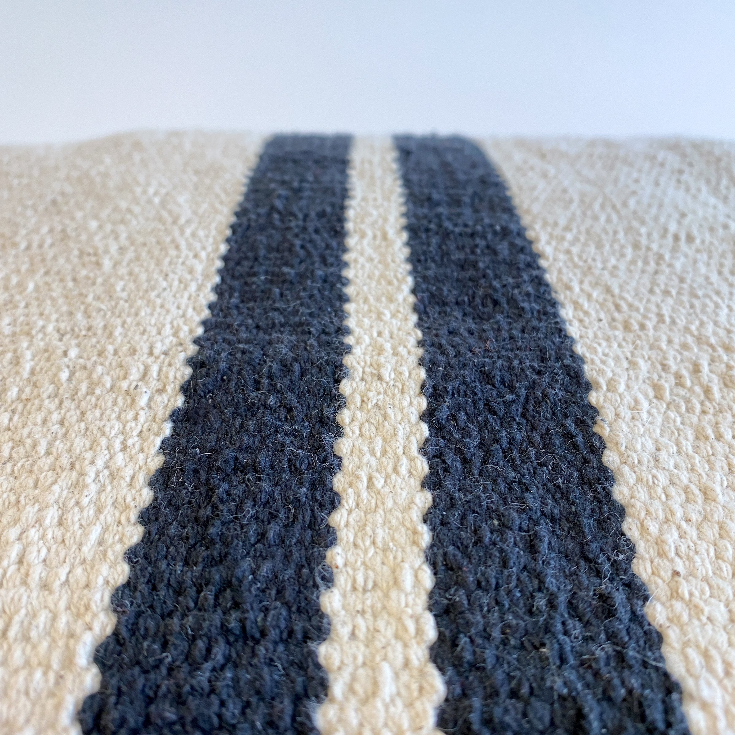 Viti Handwoven Black and Cream Pillow - Theloomia