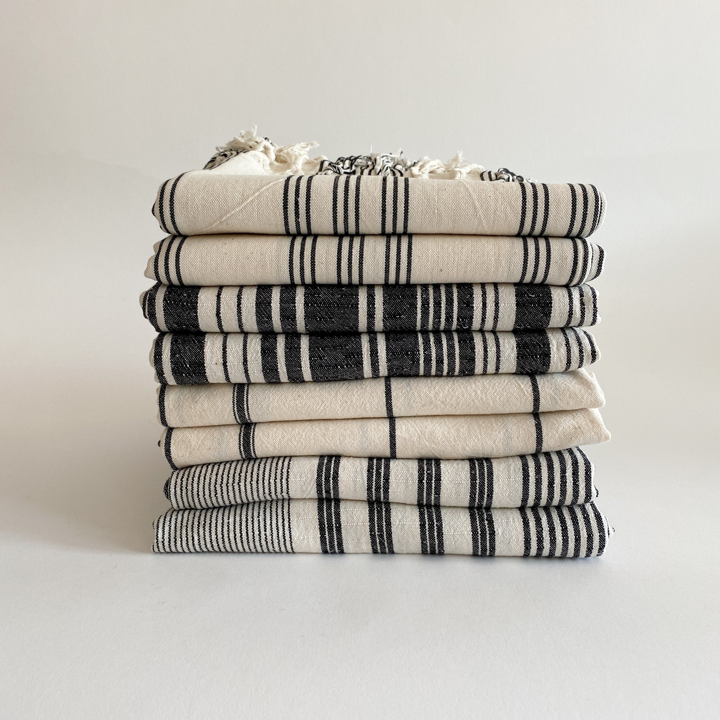 Raven Ultimate Peshtemal Turkish Towel - Theloomia